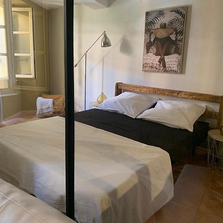 Studio Cosy Avec Deux Velos Coeur De Ville Hyères Exterior foto