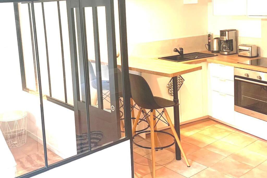 Studio Cosy Avec Deux Velos Coeur De Ville Hyères Exterior foto